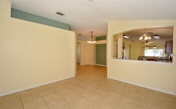 6227 Yellow Top Dr in Lakewood Ranch, FL - Foto de edificio - Building Photo