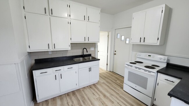 property at 723 Rose St
