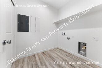 10215 Huslia River Ave in Bakersfield, CA - Building Photo - Building Photo