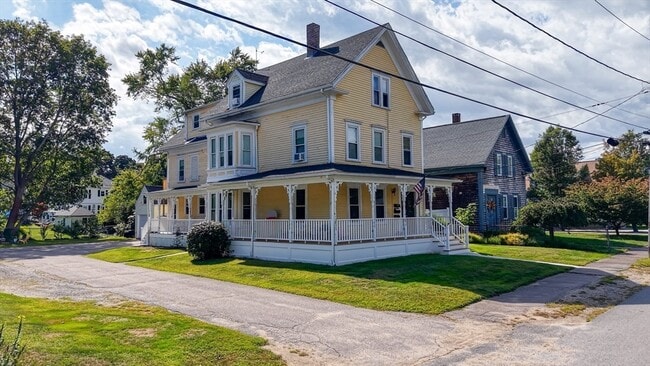 10 Barrows St in Middleboro, MA - Building Photo - Building Photo