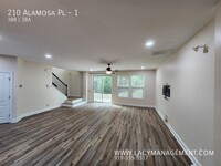 210 Alamosa Pl in Cary, NC - Foto de edificio - Building Photo