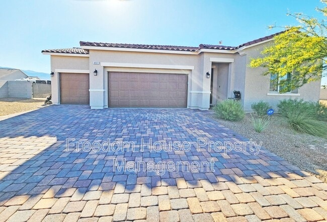 property at 4901 Fairwood Ct