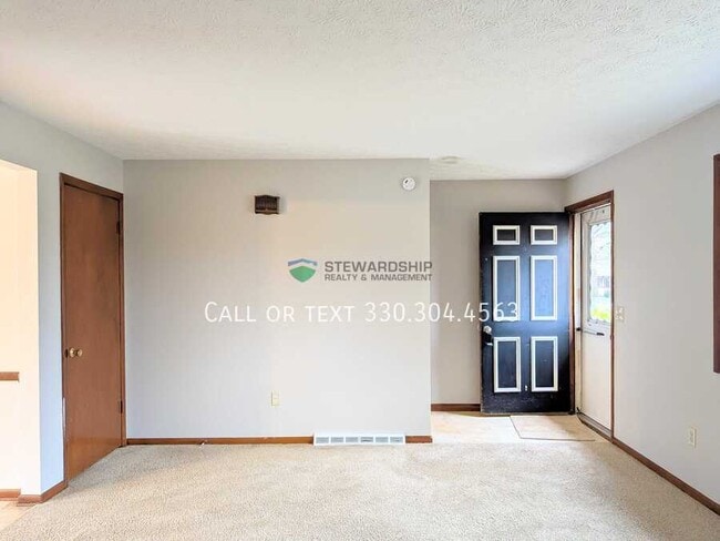 property at 1752 Bunyan Cir NW