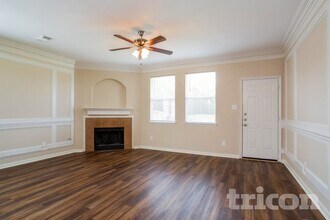 32331 Hunter Park Ct in Conroe, TX - Building Photo - Building Photo