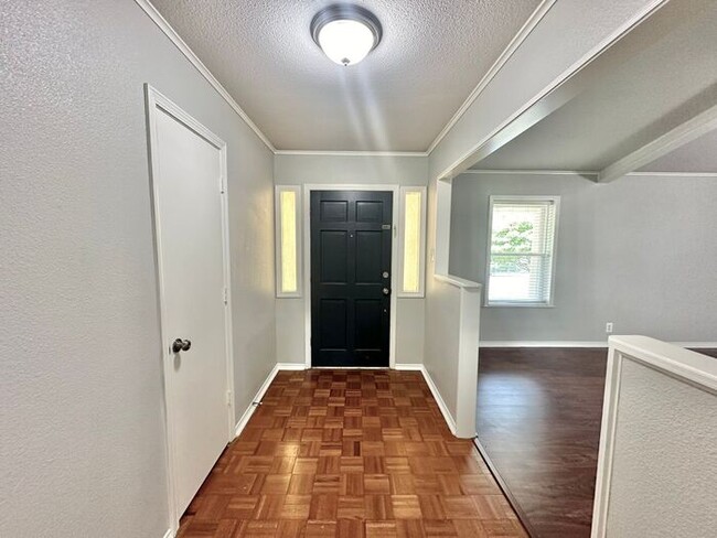 3921 Wakefield Dr in Tyler, TX - Building Photo - Building Photo
