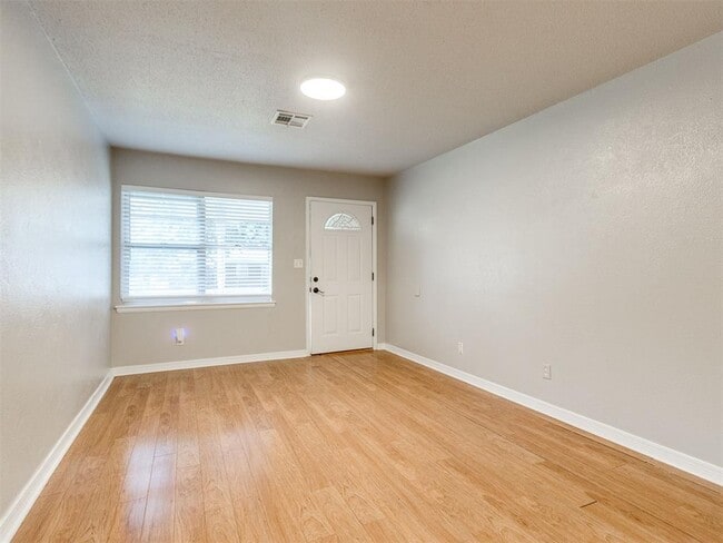 1617 Avondale Dr in Norman, OK - Building Photo - Building Photo