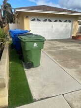 1611 Oakhorne Dr in Los Angeles, CA - Building Photo - Building Photo