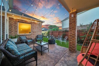 4010 Duneberry Trail in Atascocita, TX - Foto de edificio - Building Photo