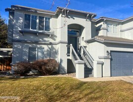 2859 Silverton Way in Sparks, NV - Building Photo