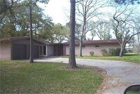 10203 Old Orchard Rd