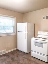 643-647 Ripley Ave in Eau Claire, WI - Building Photo - Building Photo
