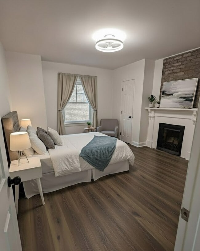 property at 2827 E 5th Ave