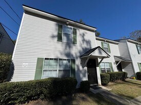 215 Dixie Dr in Tallahassee, FL - Building Photo