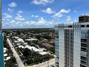 1010 S Ocean Blvd in Pompano Beach, FL - Building Photo - Building Photo