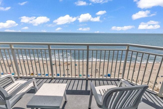 2504 N Kings Hwy in Myrtle Beach, SC - Building Photo - Building Photo