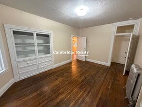 75 Aldie St, Unit 1 in Boston, MA - Foto de edificio - Building Photo