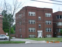 200 N Portage Path, Unit #1 in Akron, OH - Building Photo - Building Photo