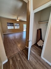 4335 Ibiza Island Way in Sacramento, CA - Building Photo - Building Photo