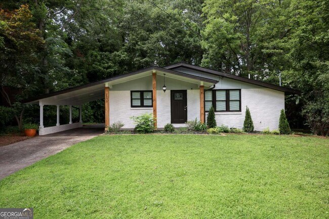 1275 Calhoun Ave in East Point, GA - Building Photo - Building Photo