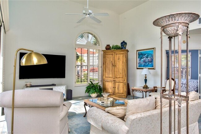 1510 Clermont Dr-Unit -A-204 in Naples, FL - Building Photo - Building Photo