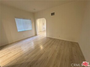 221 S Tower Dr in Beverly Hills, CA - Building Photo - Building Photo