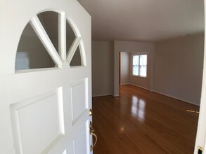 4162 Neosho Ave in Los Angeles, CA - Building Photo - Building Photo