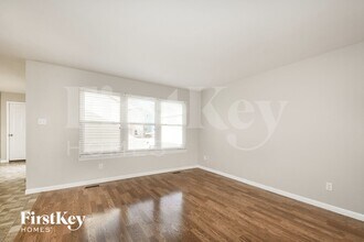 809 Waler Dr in Lake St. Louis, MO - Building Photo - Building Photo