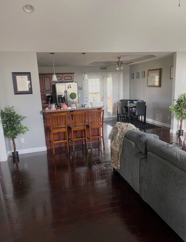 183 Twin Lakes Dr in Vine Grove, KY - Building Photo - Building Photo