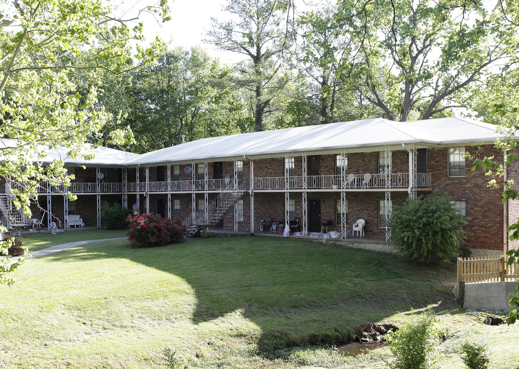 Harvard House Apartments in College Park, GA - Building Photo