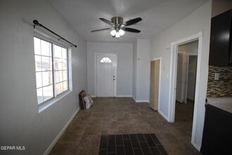 8903 Old County Dr in El Paso, TX - Building Photo - Building Photo