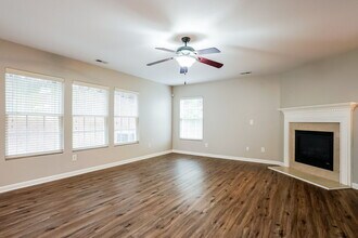 120 Smart Ct in Clayton, NC - Building Photo - Building Photo