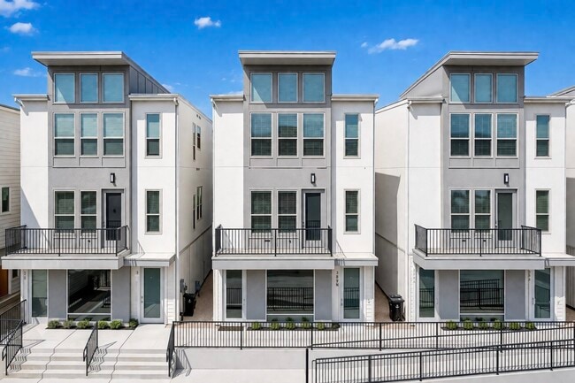 property at 389 N Centro Cir