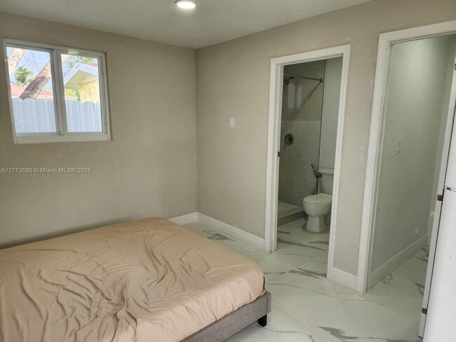 20731 SW 117th Ave in Miami, FL - Foto de edificio - Building Photo