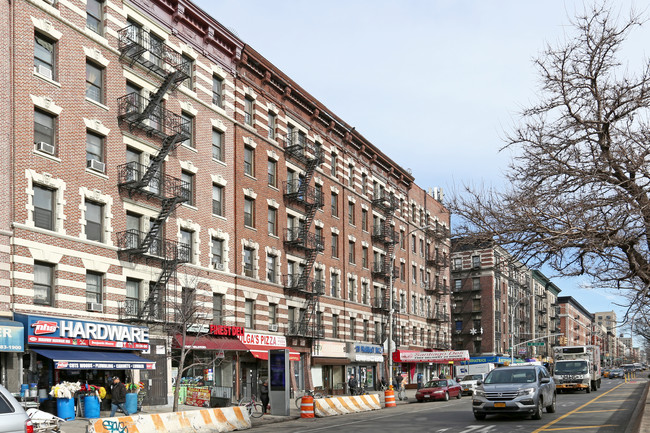 3413-3415 Broadway in New York, NY - Foto de edificio - Building Photo