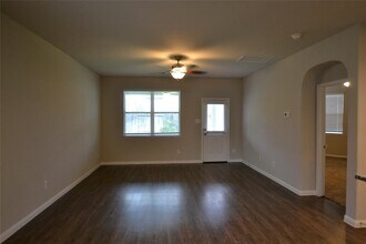 2123 Ethan Dr in Conroe, TX - Building Photo - Building Photo