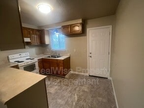 723 SW Bridge St in Grants Pass, OR - Building Photo - Building Photo