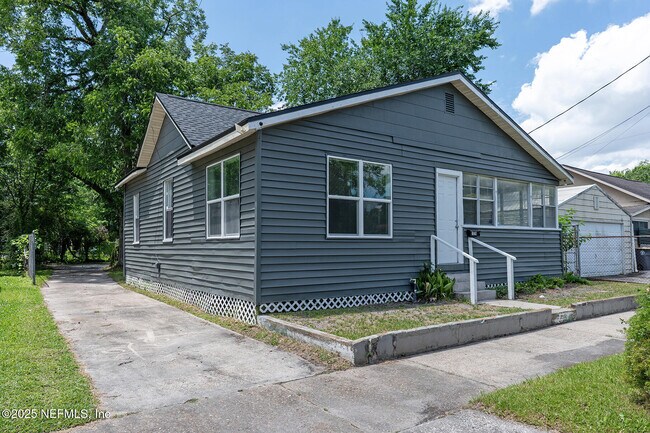 1574 Steele St in Jacksonville, FL - Building Photo - Building Photo