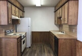 2402 97th St in Lubbock, TX - Building Photo - Building Photo