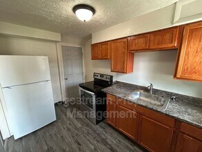 1320 Chardon Ct in Dayton, OH - Building Photo - Building Photo