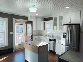 401 Cleveland Ave in Manitowoc, WI - Building Photo - Building Photo