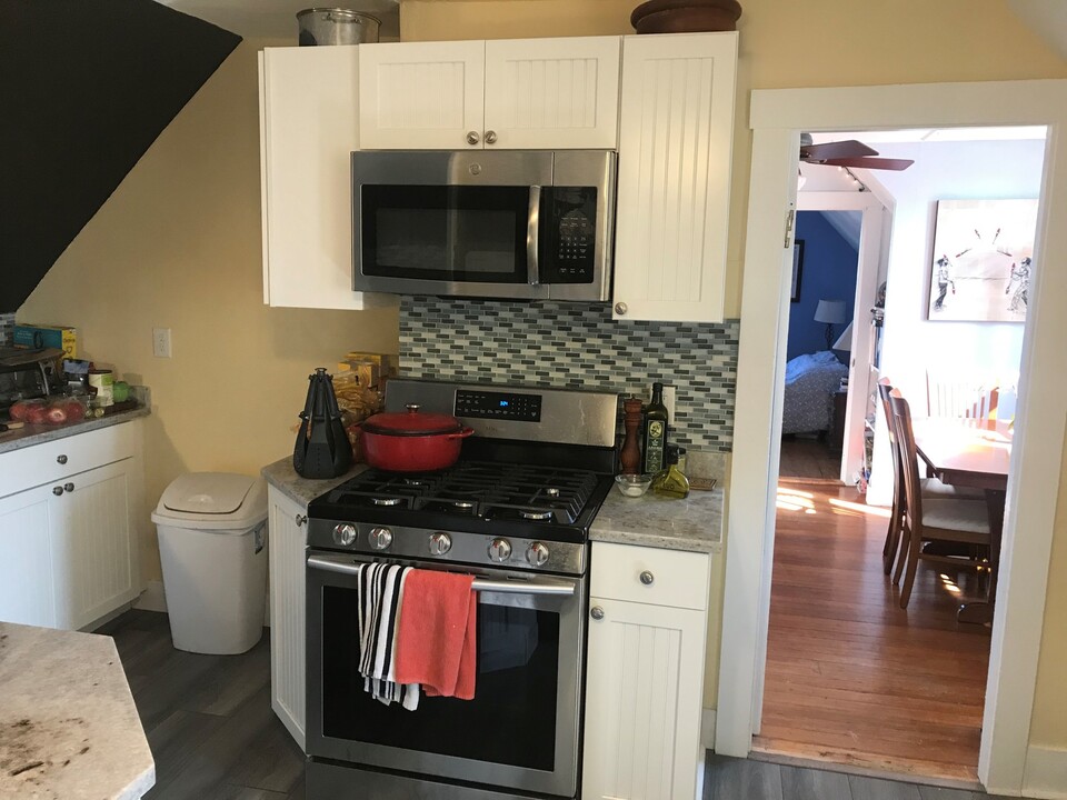 12 Hancock St, Unit 3 in Somerville, MA - Building Photo