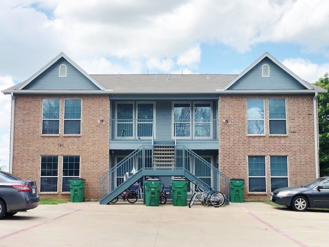 Ben Hogan Apartments in Stephenville, TX - Foto de edificio - Building Photo