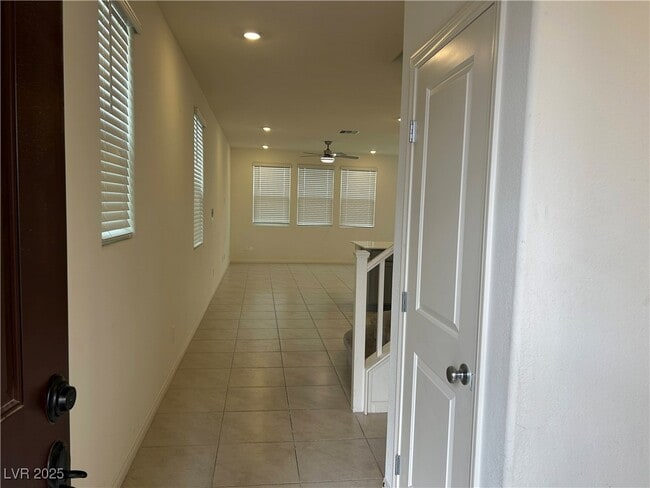 4172 Scarlet Cob Ave in Las Vegas, NV - Building Photo - Building Photo