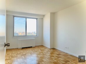3333 Henry Hudson Pkwy W, Unit 16V in Bronx, NY - Foto de edificio - Building Photo