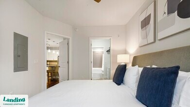 480 N Orange Ave, Unit 415 in Orlando, FL - Foto de edificio - Building Photo