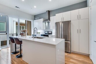 3812 San Jacinto St in Dallas, TX - Building Photo - Building Photo