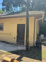 1366 Clermont Ave in East Point, GA - Building Photo