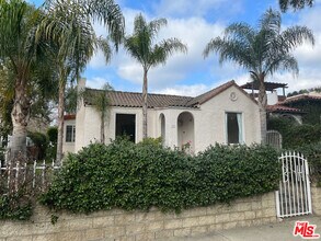 101 N La Peer Dr in Los Angeles, CA - Building Photo - Building Photo