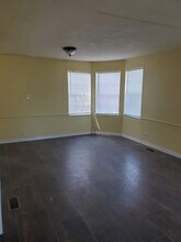 6302 Midland St in Zephyrhills, FL - Building Photo - Building Photo