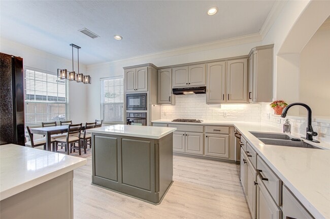 1131 Sopris Dr